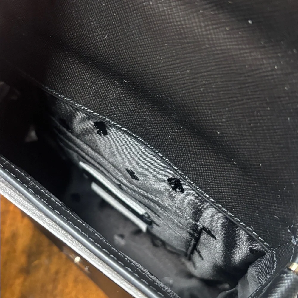 🔥LOW START Kate Spade Staci Square Saffiano Leather crossbody (NEW) - Picture 9 of 14